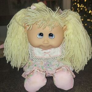 Kuddle Love Kids Cabbage Patch Doll. Talks.